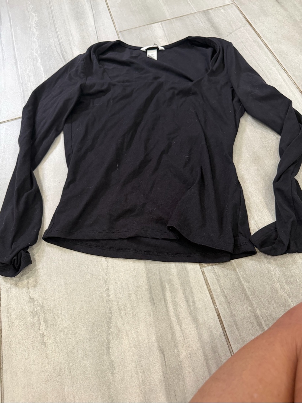 H&M Black Long Sleeve V-Neck Tee